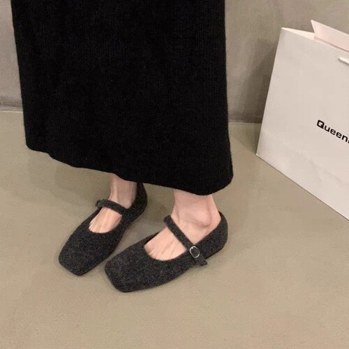 High-quality foreign-style fur shoes for women, new autumn and winter French retro temperament flat Mary Jane single-layer shoes