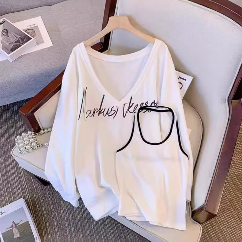 chubby girl autumn plus size loose slim sweater T-shirt folded neck vest fashionable two-piece 200kg 300ins