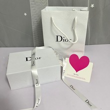 D家香水包装礼盒D家口红礼品盒Di家真我香水袋化妆品书型盒翻盖盒