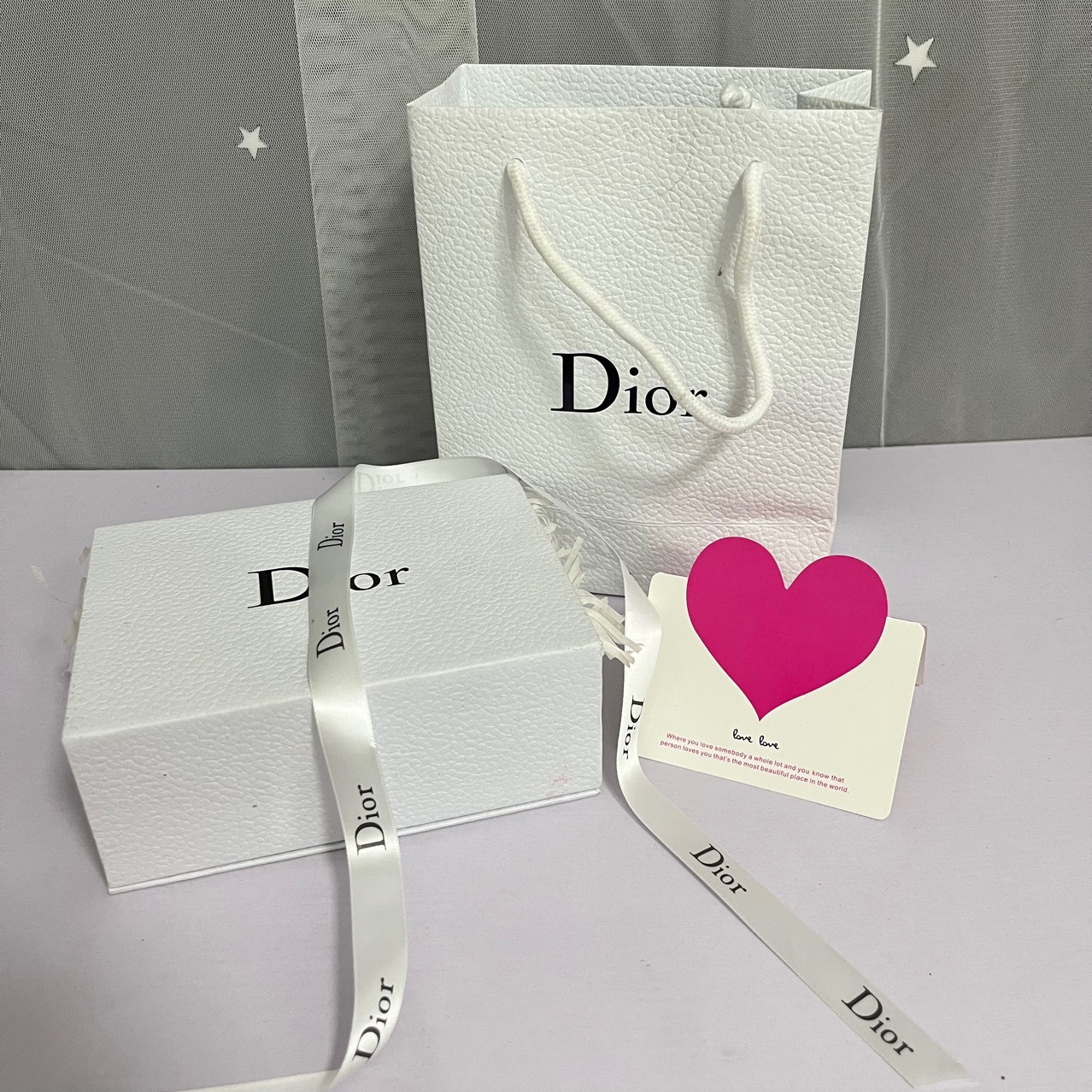 D家香水包装礼盒D家口红礼品盒Di家真我香水袋化妆品书型盒翻盖盒