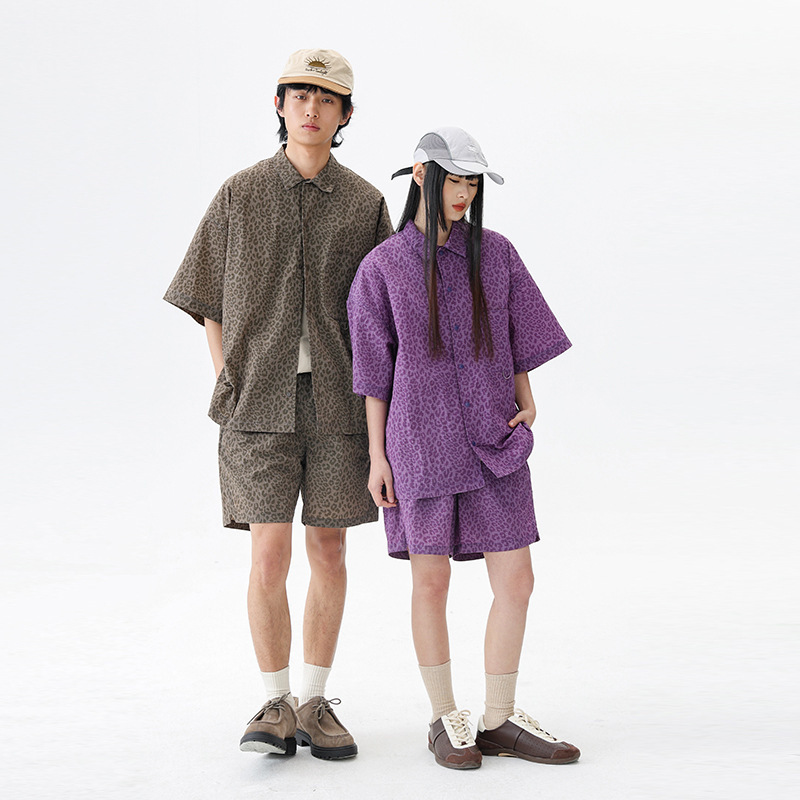 Black Fleet Comfortable Short-Sleeved Shirt, Loose and Casual, Digital Leopard Print Camouflage Print Lapel, Same Style for Men and Women