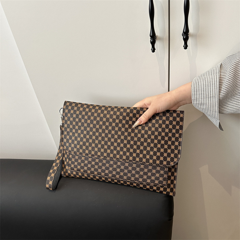 Sobres de gran capacidad para mujeres de alta calidad sensación de fiesta de cena de viaje personalidad de moda de color sólido lujoso nicho bolso