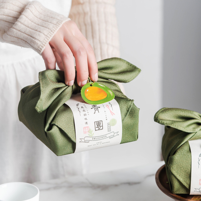 批发4粒青团木盒包装透明吸塑礼盒子烘焙绿豆糕蛋黄酥雪媚娘外卖