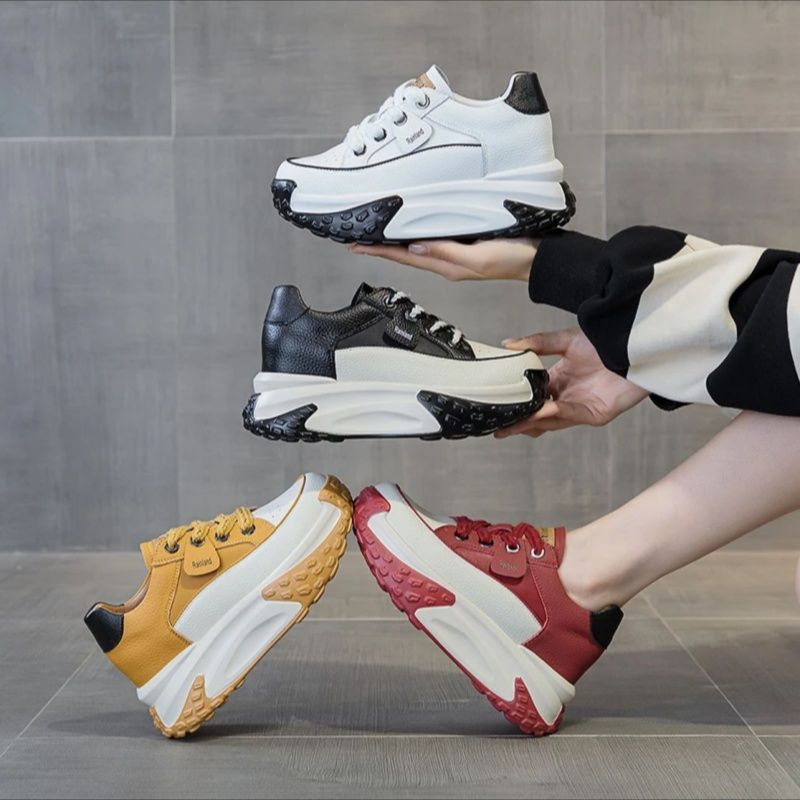 Nuevos zapatos de altura para mujeres 2024 nuevos zapatos casuales de verano zapatos deportivos blancos antideslizantes para mujeres