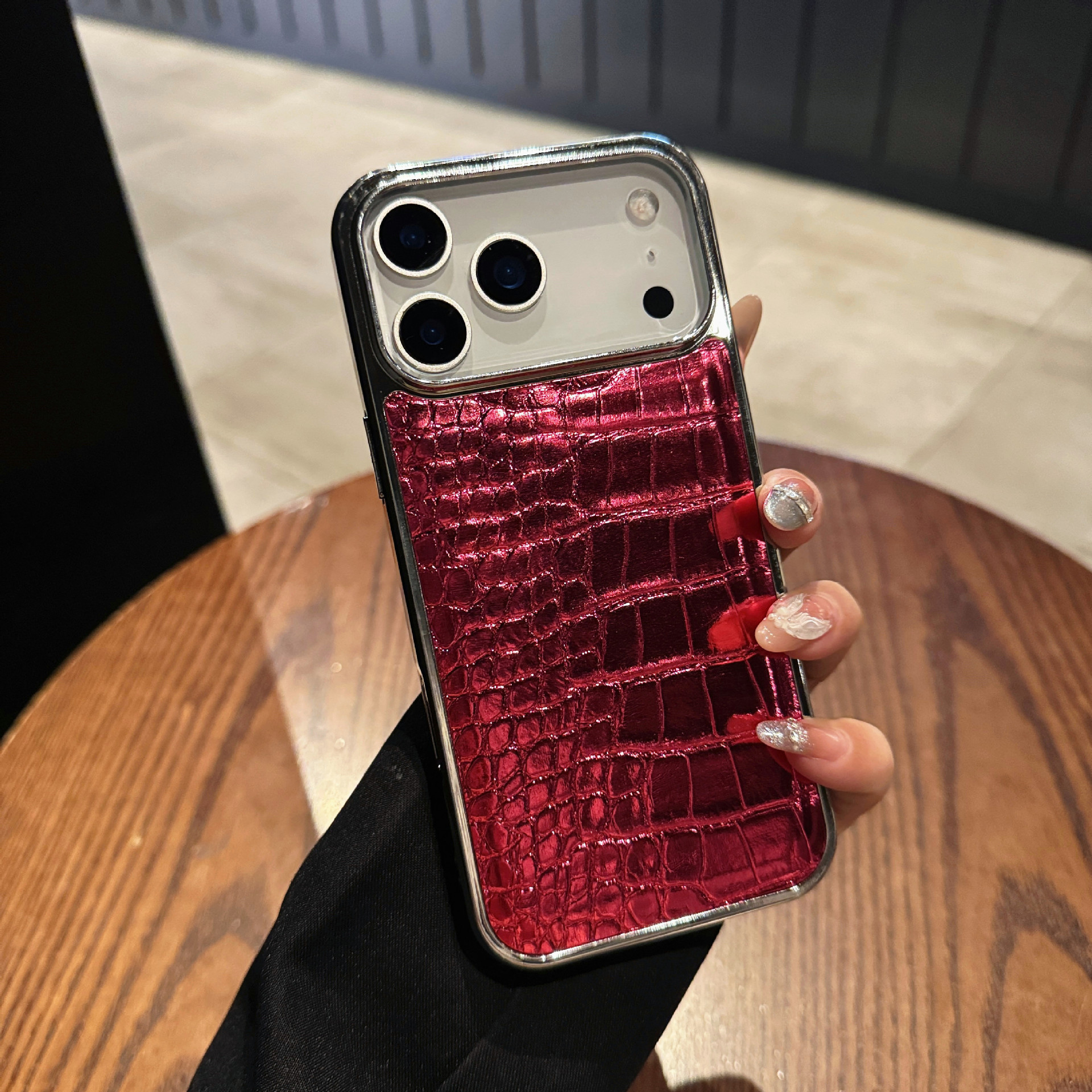 Galvanisierte Krokodiloptik Handyhülle Für Iphone 16 Pro Max_voghion.com