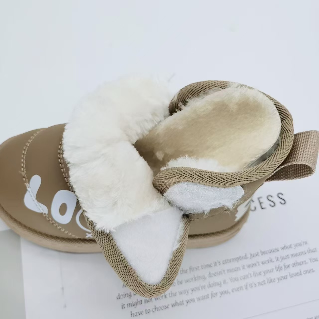 Botas de algodón de invierno de lana para niños y niñas botas de nieve zapatos de algodón para niños zapatos deportivos de algodón para niños zapatos de niñas