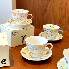 レリーフ砕花陶磁器コーヒーカップ皿手作り手描き芸術花カップ午後茶器立体小花カップ