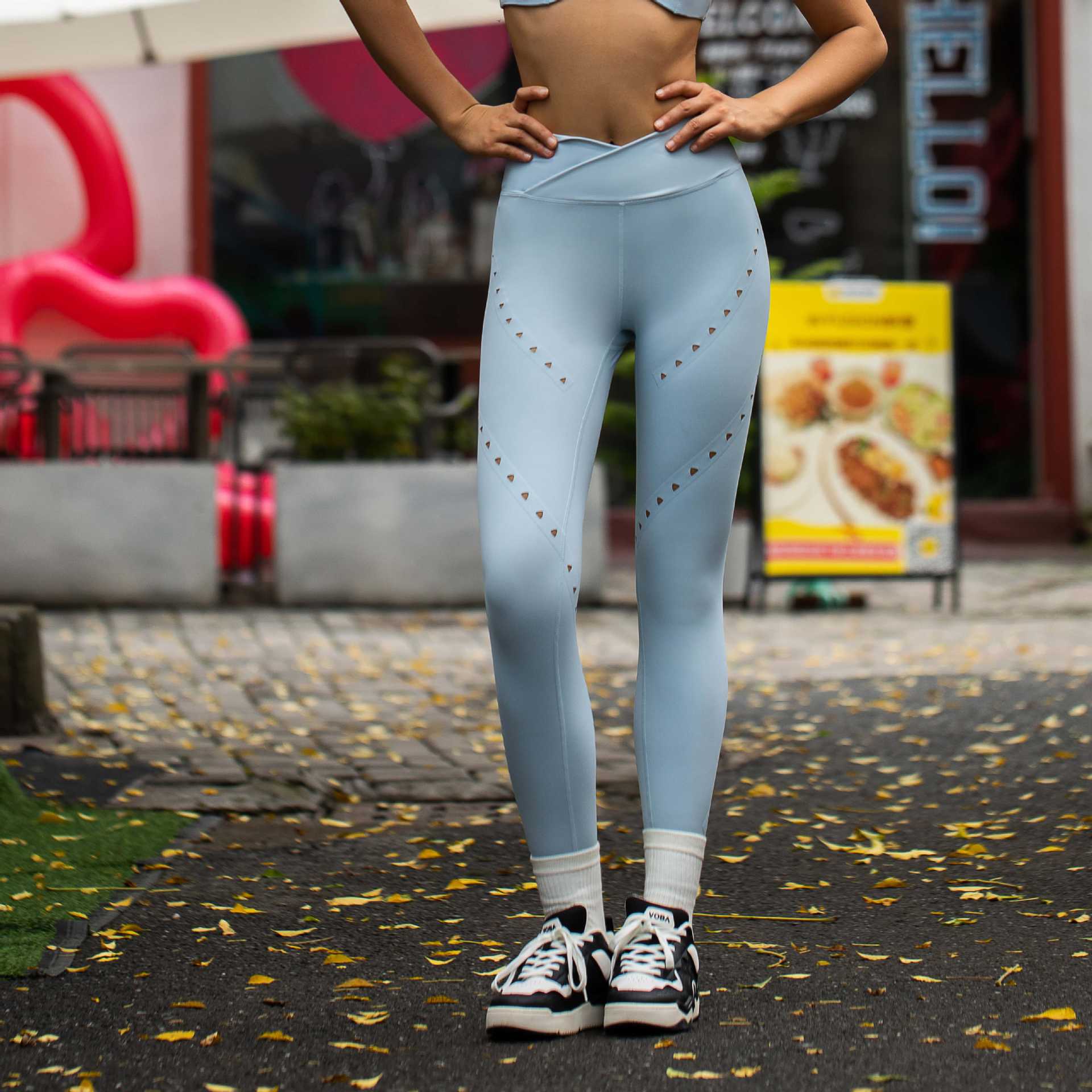 Pantalones apretadas de cintura cruzada agujero triangular entrenamiento de Pilates ventilación rápida secado acondicionamiento físico de nueve puntos pantalones mujeres