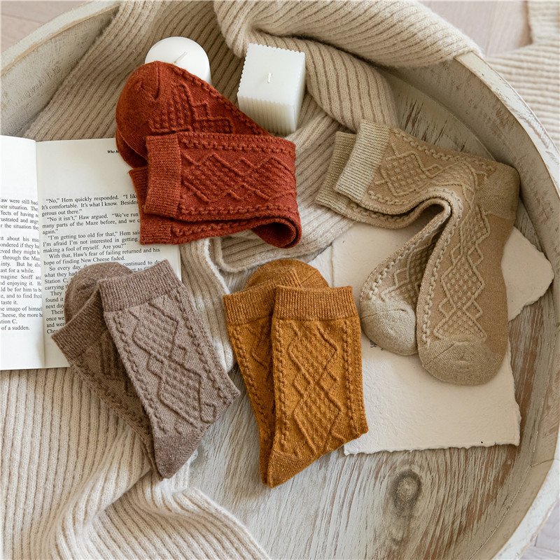 80g Weight Socks Classification Socks Lingerie Type Blending Fabric Type A Pair Quantity Daily Occasion Solid Color Pattern All Seasons Season Women's Gender Simple Style Style Women's Simple Style Solid Color Blending Crew Socks A Pair 6