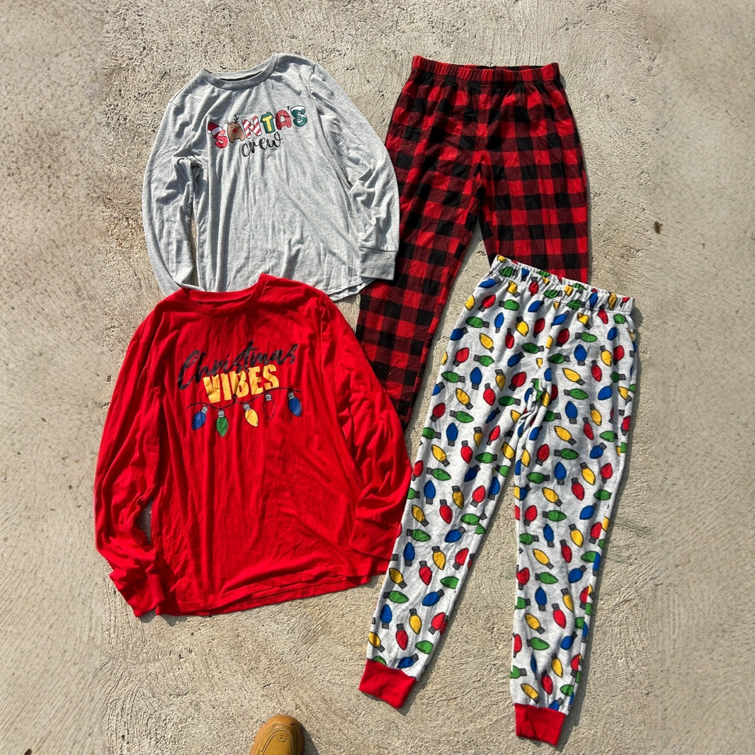 Comercio exterior Europa y los Estados Unidos 24 nuevos hombres y mujeres ropa doméstica de Navidad para padres e hijos 2 juegos de niños