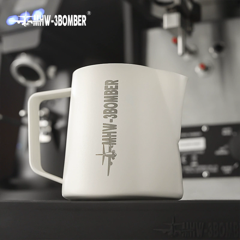 Bomber 304 stainless steel pulling cup Italian coffee latching milk tank milk bubble cup sharp mouth milk bubble pot crocodile 5.0