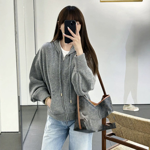 ����CE���Bñᘿ�26�����¿�Ů�b�����n�漃ɫ�ٴ����ë������