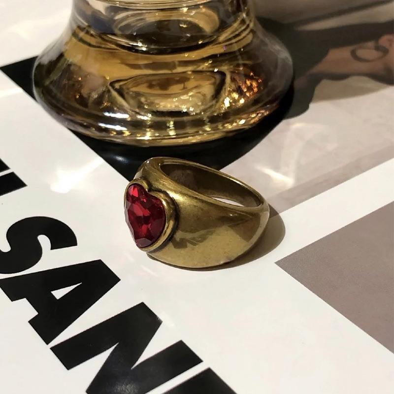 Retro Heart Shape Copper Plating Artificial Gemstones Rings