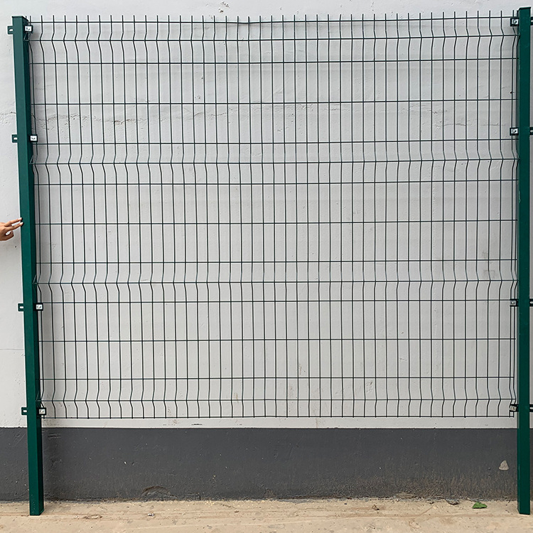 现货供应双边丝护栏网 圈地铁丝网 光伏电站围栏 绿色养殖围网