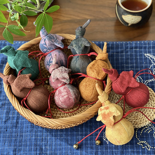 Lu embroidery creative gourd sachet pendant hand patchwork antique car hanging embroidery diy material bag gourd sachet