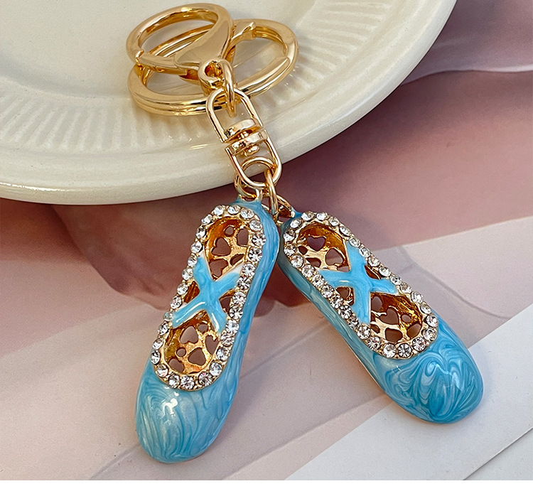 New Style Alloy Shoe Women's Bag Pendant Keychain display picture 1