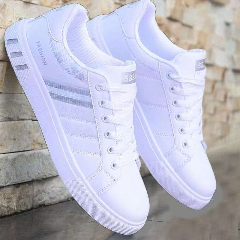 Zapatos blancos pequeños, zapatos de todo fósforo transpirables y desodorantes de verano para hombres, zapatos de tabla coreanos atractivos de moda para hombres, zapatos casuales planos bajos