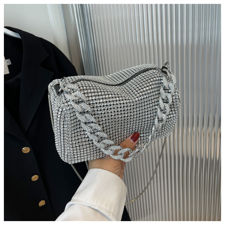 2022 Spring New Fashion Chain Messenger DiamondEmbedded Shoulder Underarm Small Square Bagpicture4