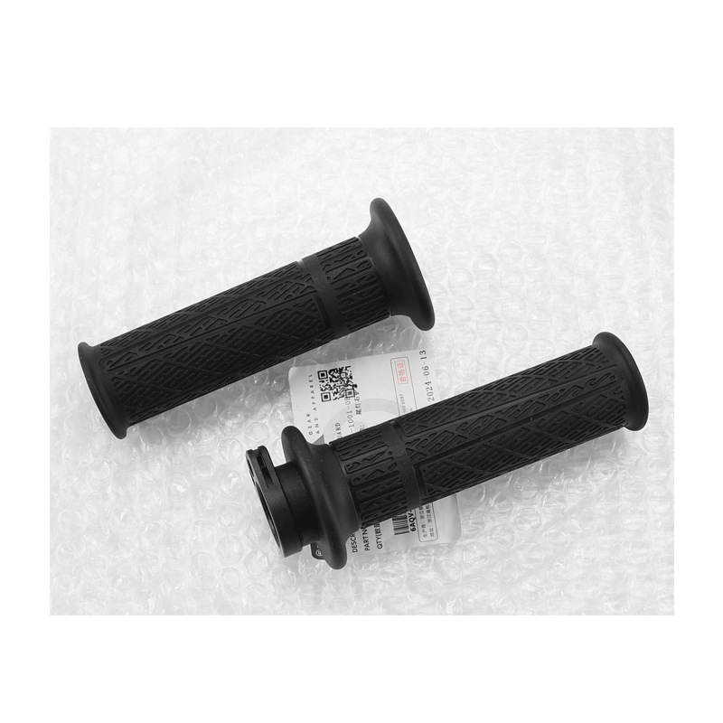 Fábrica original de motocicleta 675SR NK mangas de goma derecha y derecha mangas de goma embrague acelerador mangas accesorios de goma