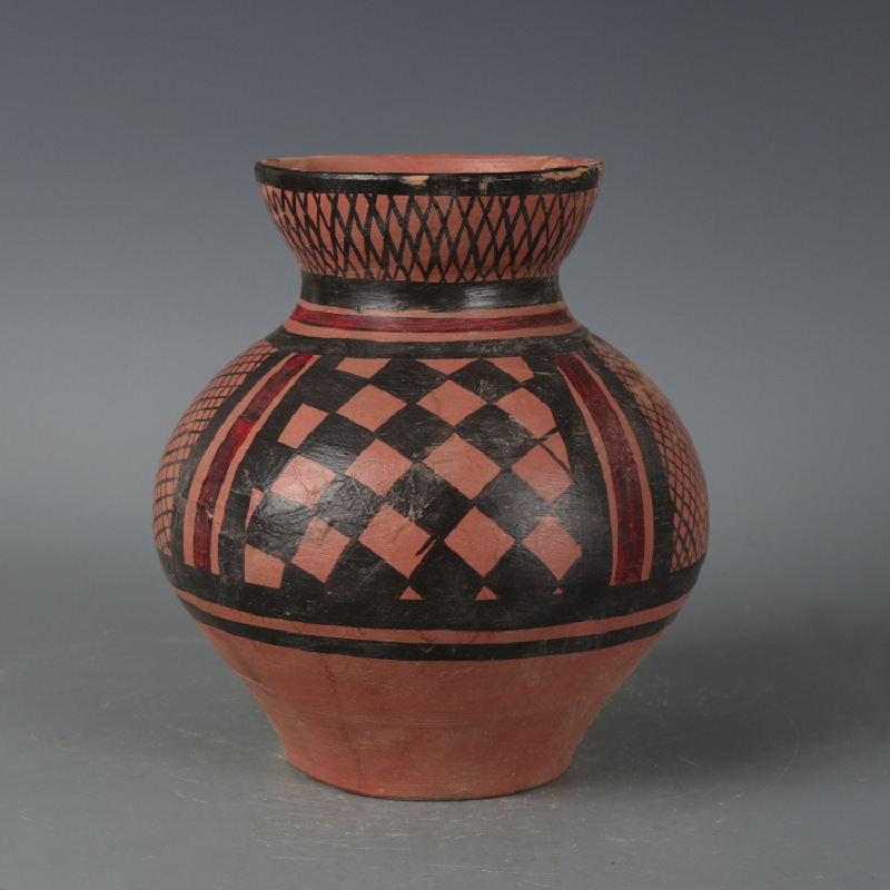 Majia Yao Hand-Painted Checkered Pattern Colored Pottery Jar Neolithic Culture Coarse Pottery Folk Antique Ceramic Ornaments