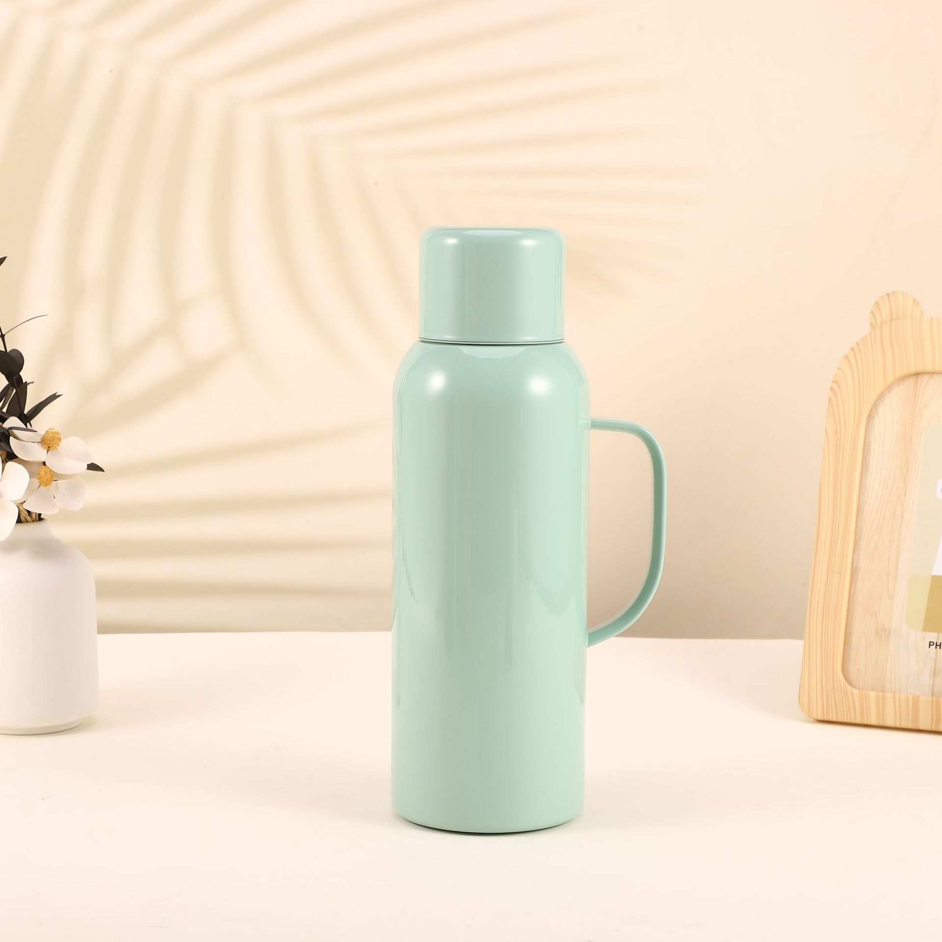 Gourde isotherme en inox avec affichage de la température_voghion.com