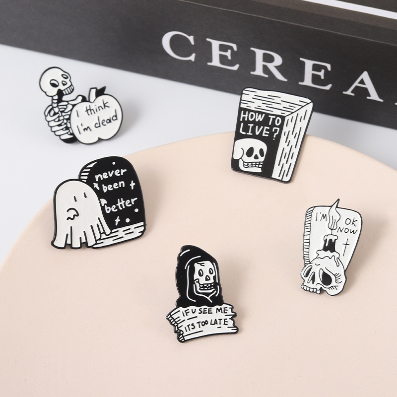 Ghost Pattern Funny Pin Ghost Alloy Asymmetrical Enamel Unisex Brooches