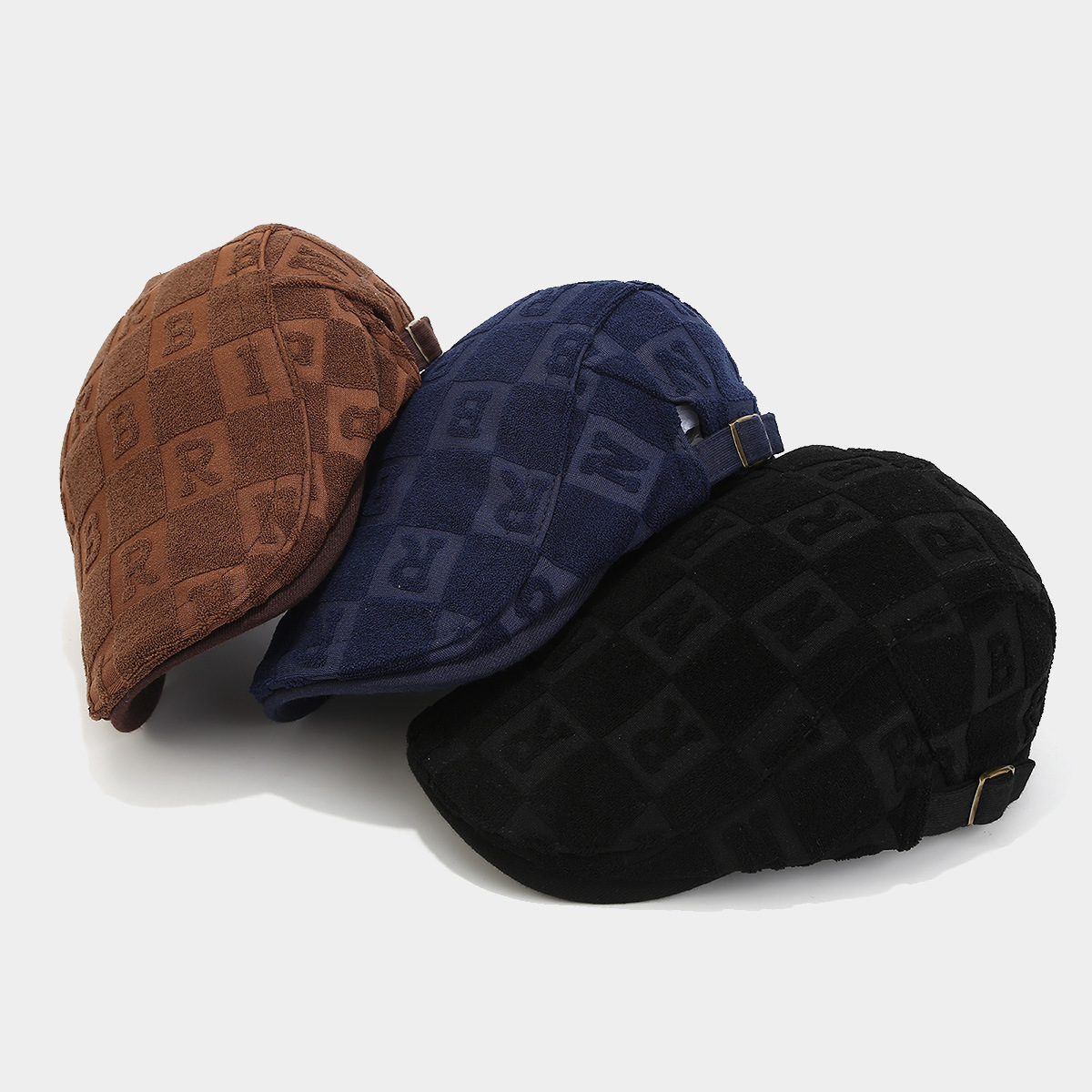 Moda europea y americana retro letras hacia adelante sombrero hombre literatura y arte casual Boina inglesa pareja herramienta de bisel corto sombrero de lengua de pato