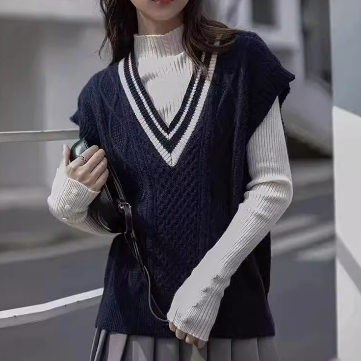 24 invierno Puyuan 2024 nueva ropa de mujer francesa chaleco de punto retro suéter de cuello en V image 1
