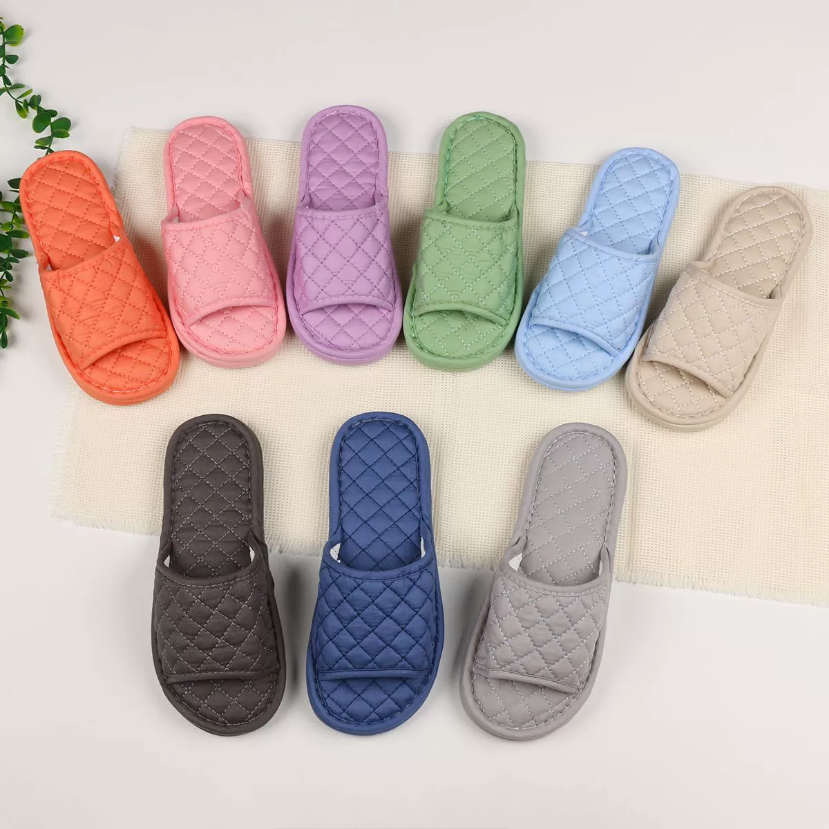 Парные мужские и женские трехслойные тапочки из утолщенной ткани, простые домашние тапочки с деревянным полом, многоцветные тапочки на выбор