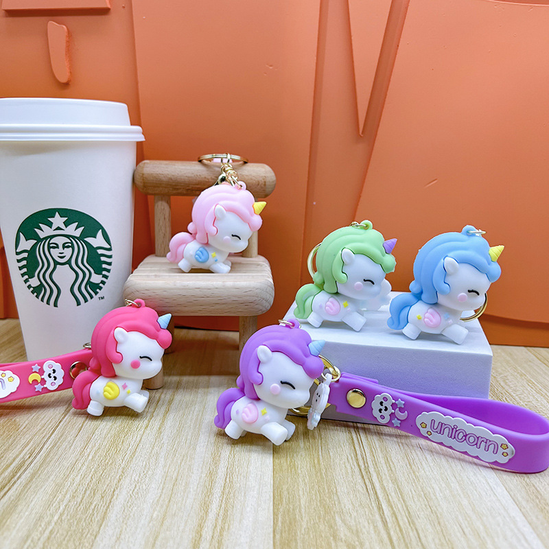 Unicornio encantador y exquisito llavero de coche muñeca joyería pequeña llave colgante bolsos creativos colgante llavero