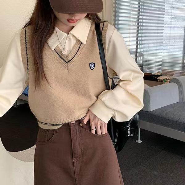 Fashionable 2025 Summer Japanese Style Style Japanese and Korean Casual Women's Vest Cool Silk Pullover V-Neck Slim Fit