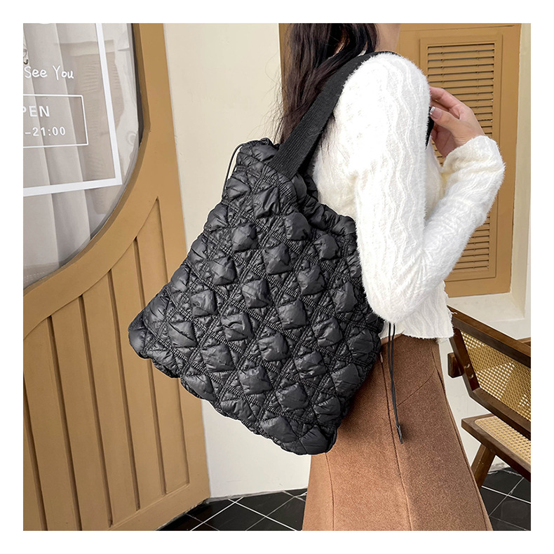 Women's Crossbody Bag Plush Embossed Shoulder Bag Autumn Winter_voghion.com