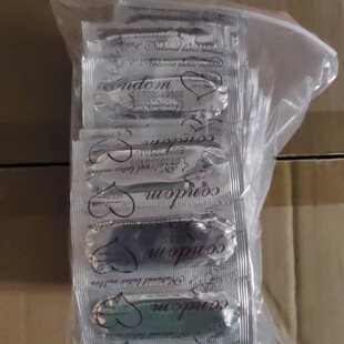 100 Condoms Export English Export Condoms Long Cover Glossy Ultra-Thin Large Oil-Volume Condoms