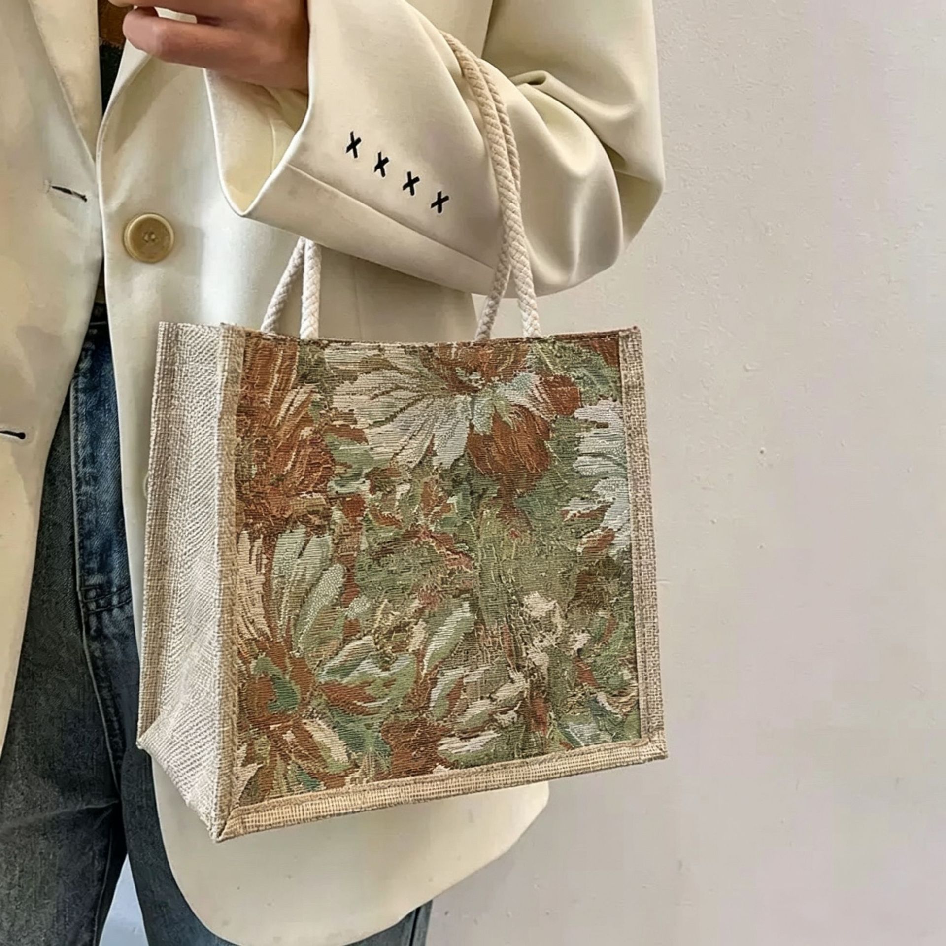 With zipper, green