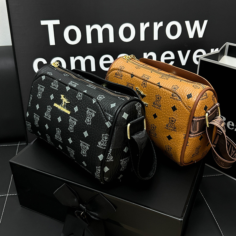 Primavera y otoño nueva moda moda temperamento hombro con bolsos de ocio de dibujos animados fabricantes de bolsos de mujer exportación al por mayor de comercio exterior transfronterizo