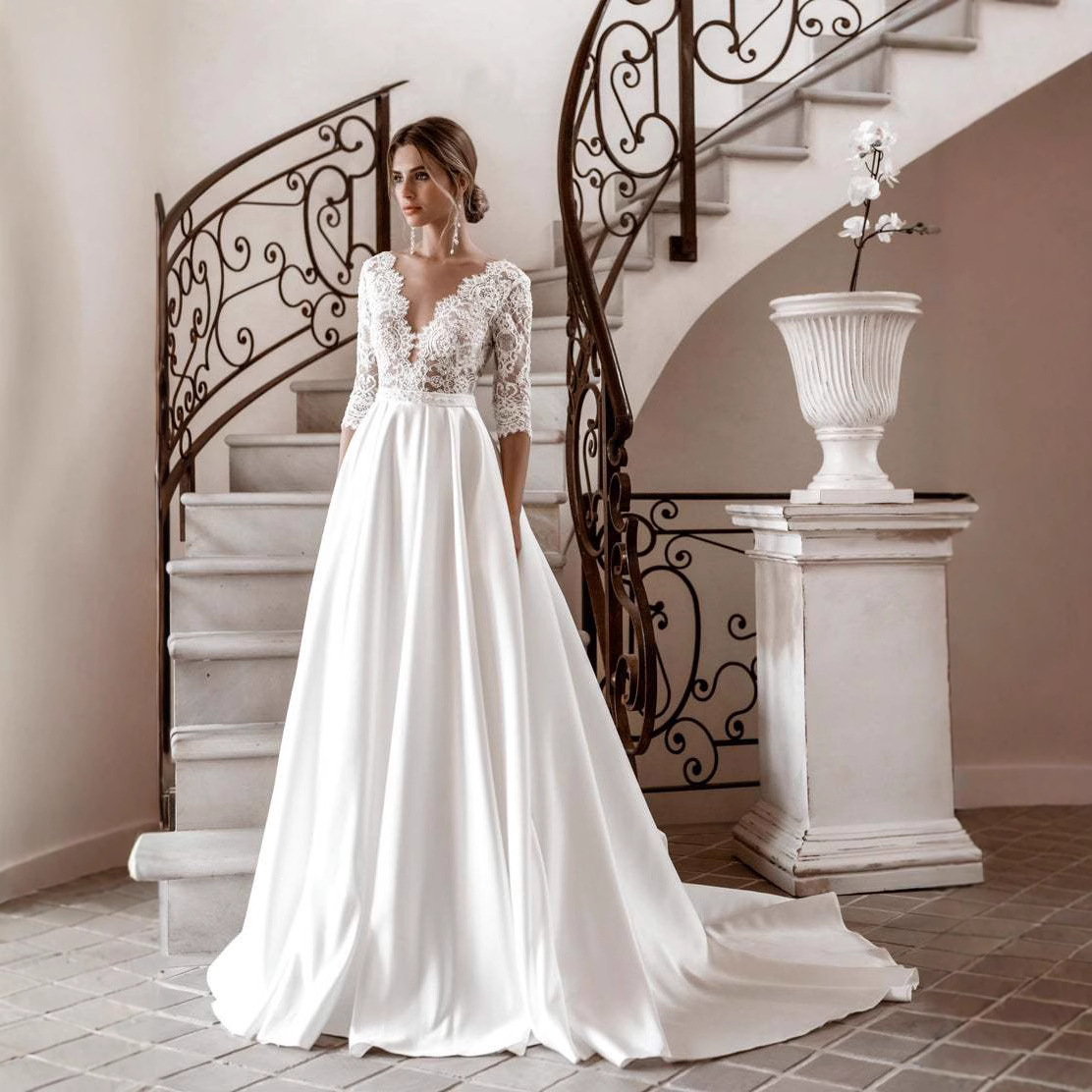 Main Wedding Dress 2025 New Summer Bride High Collar Mid-Sleeve Lace Slim Tail Luxury A-Line Wedding Dress