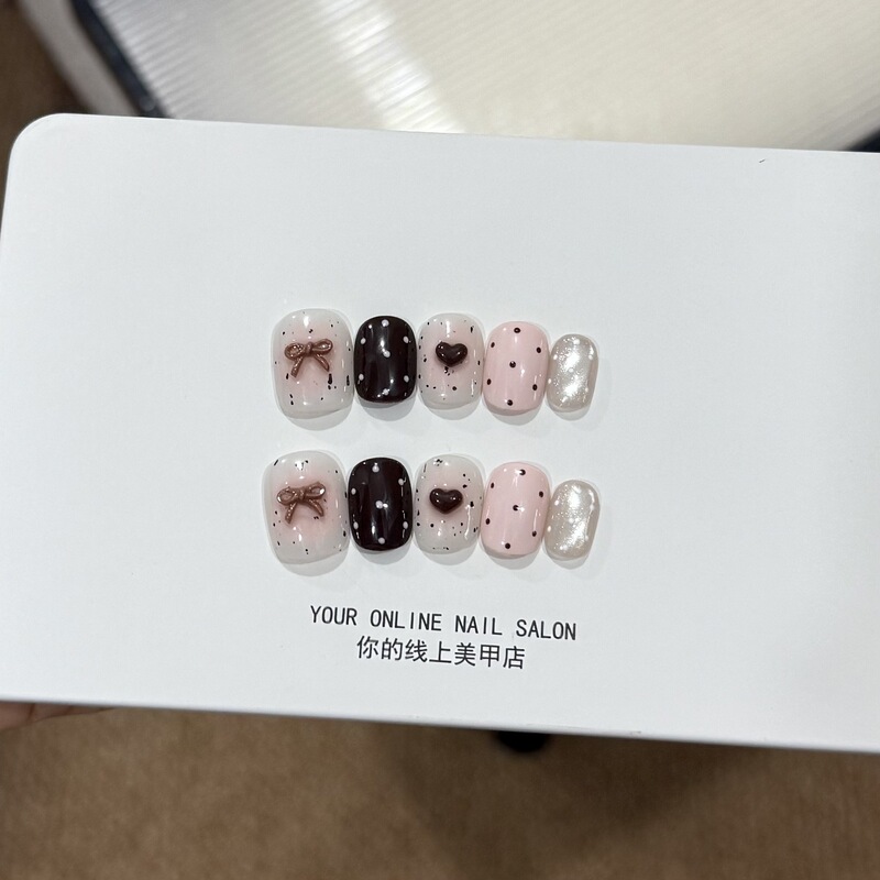 【Chocolate Sweetheart】Korean-style sweet girl's everyday wear nails with milk coffee polka dots and 3D heart bows, removable