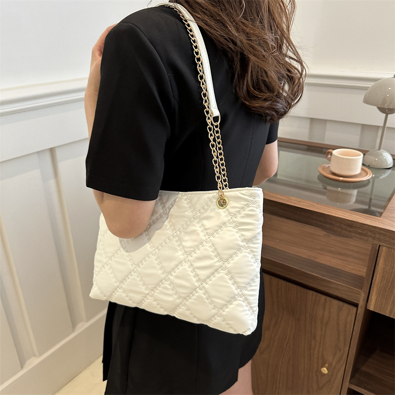 Bolso de gran capacidad de diamante para mujeres 2024 nueva moda de moda de cadena de moda bolso de hombro bolso de mano bolso de compras