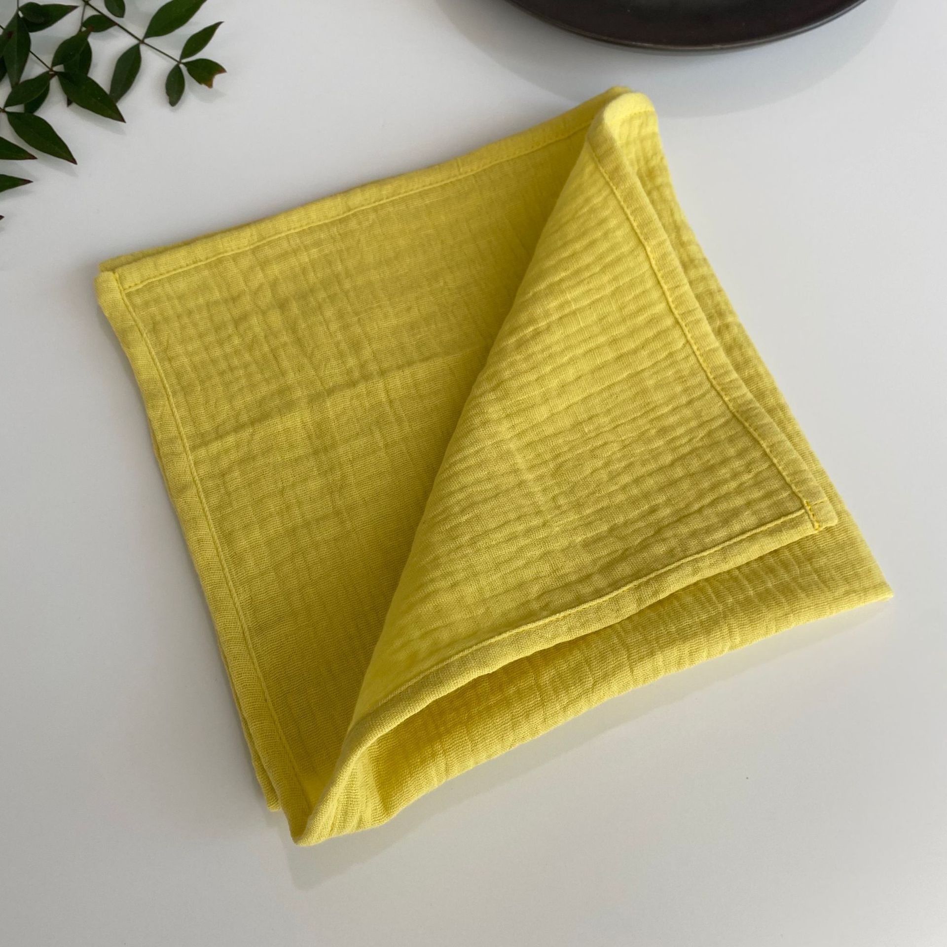 Servilleta de gasa de algodón de doble capa, tela de algodón crepé, mantel individual de algodón, paño de cocina decorativo, color liso, suministro directo de fábrica, mantel en stock