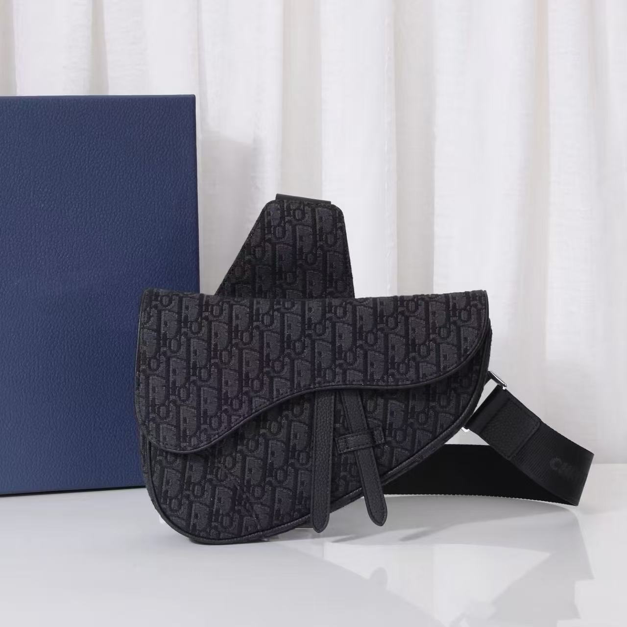 Black cloth saddle