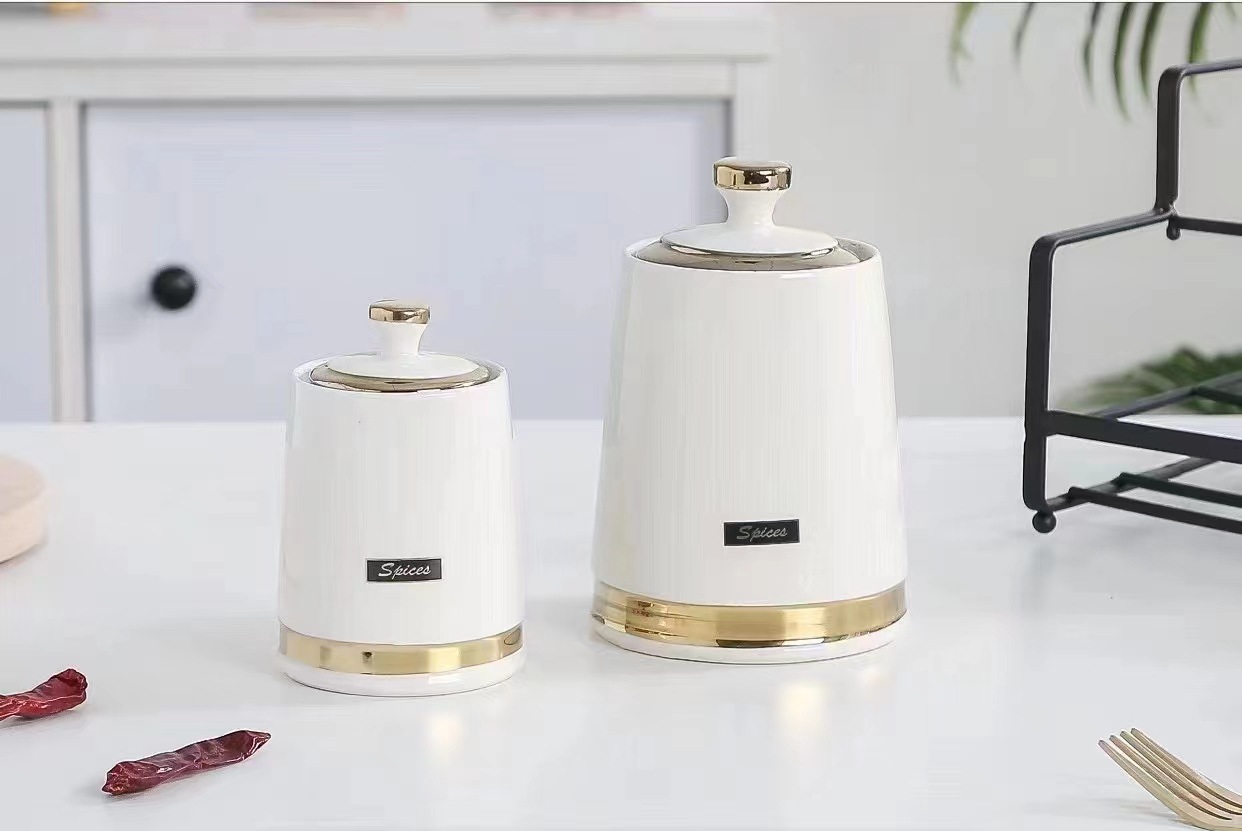 Estilo nórdico botella de condimento de cerámica de lujo ligero de alta apariencia hogar cocina condimento tarro de almacenamiento combinación sal azúcar traje creativo
