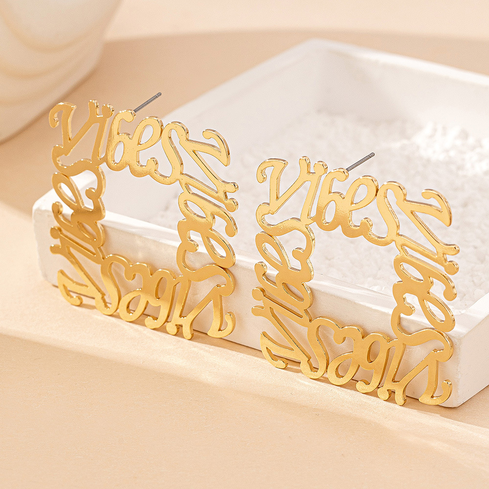 trend geometric square retro elegant earrings with letters