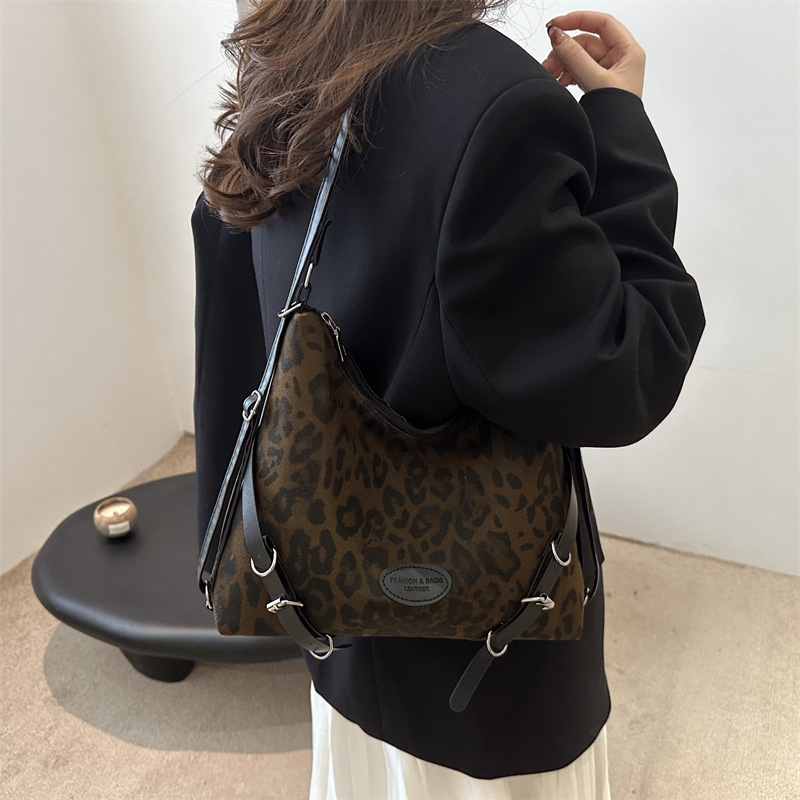 American Leopard Style Fashion Multiplayer Mochila Mujeres 2024 Nuevo estilo universitario de gran capacidad Mochila de hombro
