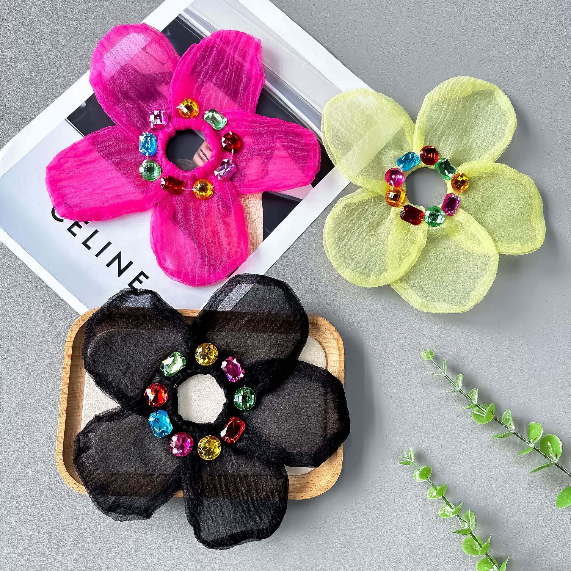 Moda mallas acrílicas coloridas flores accesorios bolsas toque de cabeza vestido de boda vestido de espectáculo flores