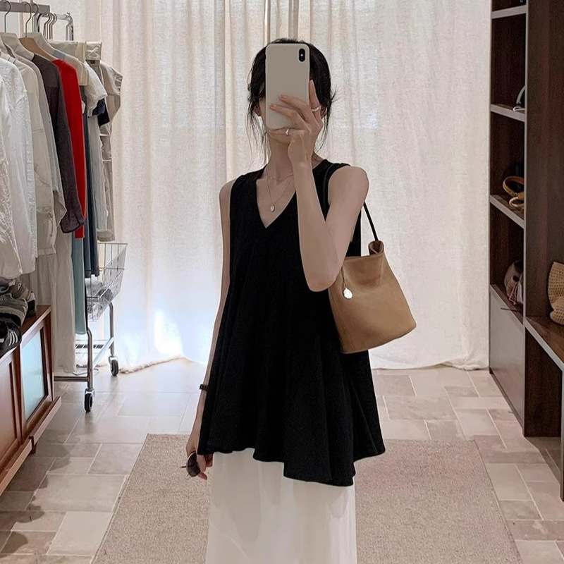 Korean Style Black V-Neck Irregular Vest Shirt for Women, Summer Design, Loose and Thin Shirt