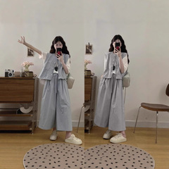 大きいサイズの韓国版のファッションはやせています。