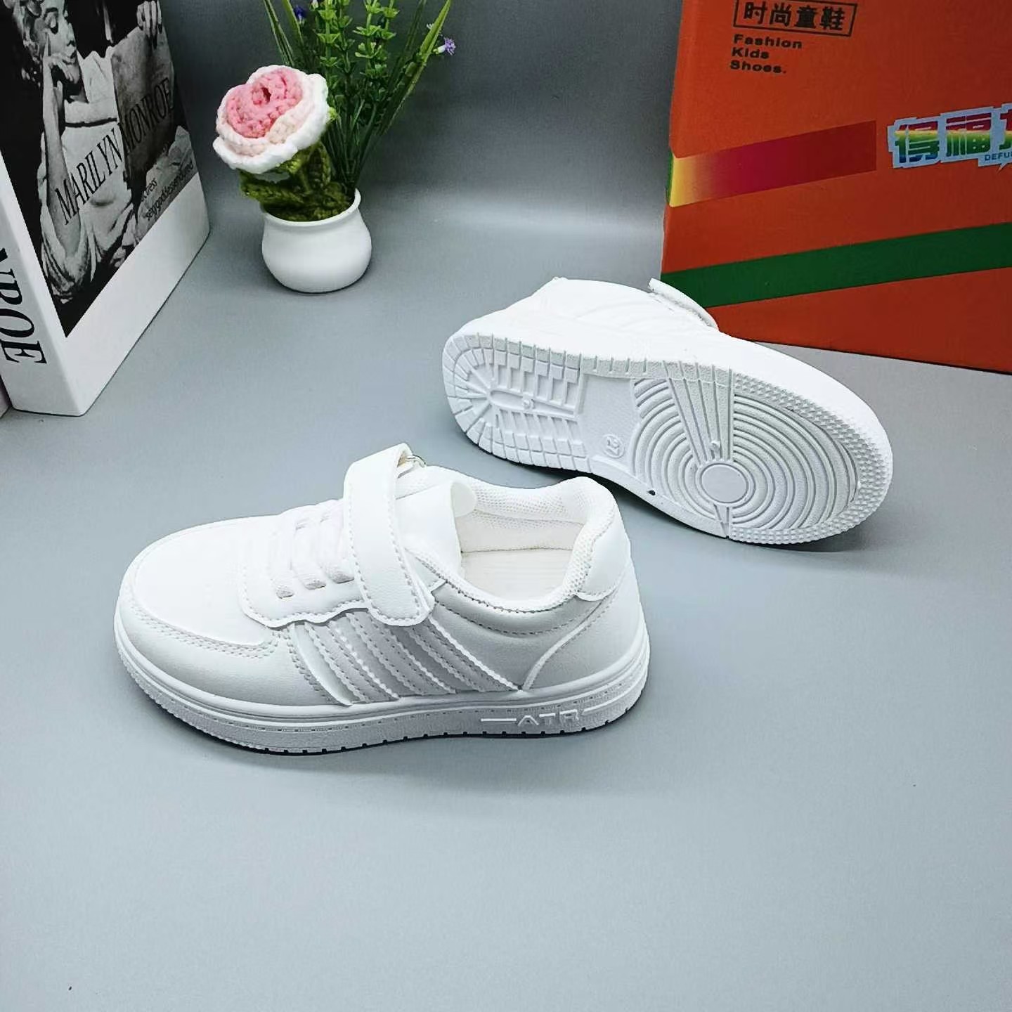 7370 Blanco