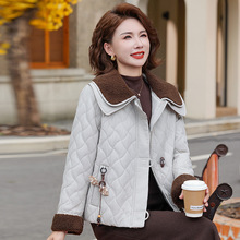 妈妈翻领羊羔毛短款棉衣2025冬季新款中年女装保暖轻薄棉服小棉袄