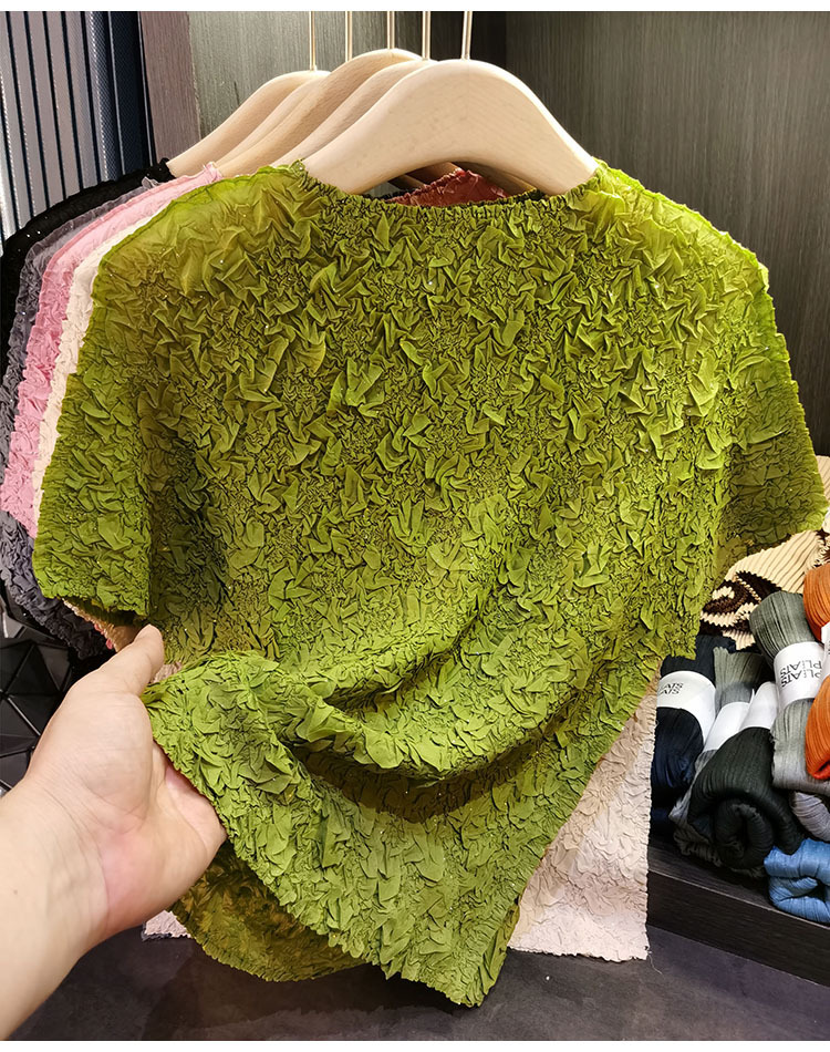 Áo thun ngắn tay nữ cổ tròn xếp li dập nổi kim cương, chất liệu cotton phối polyester, form suông thoải mái, phù hợp đi làm và dạo phố mùa hè — Màu hồng, Màu xanh lá, Màu mơ chi tiết 4