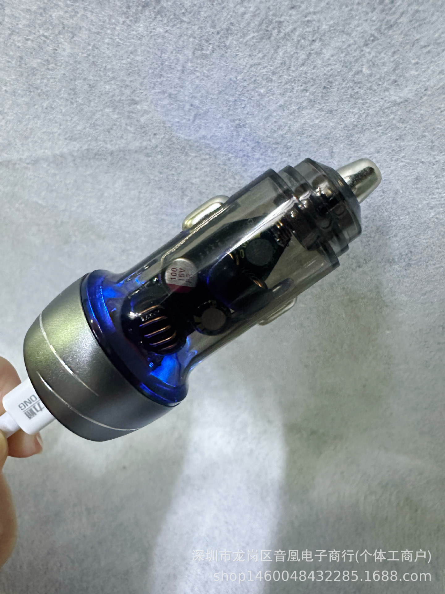 200W Super Fast Charging Car Charger Pd30W Car Mobile Phone Charger Supports Apple, Huawei and Oppo Flash Charging